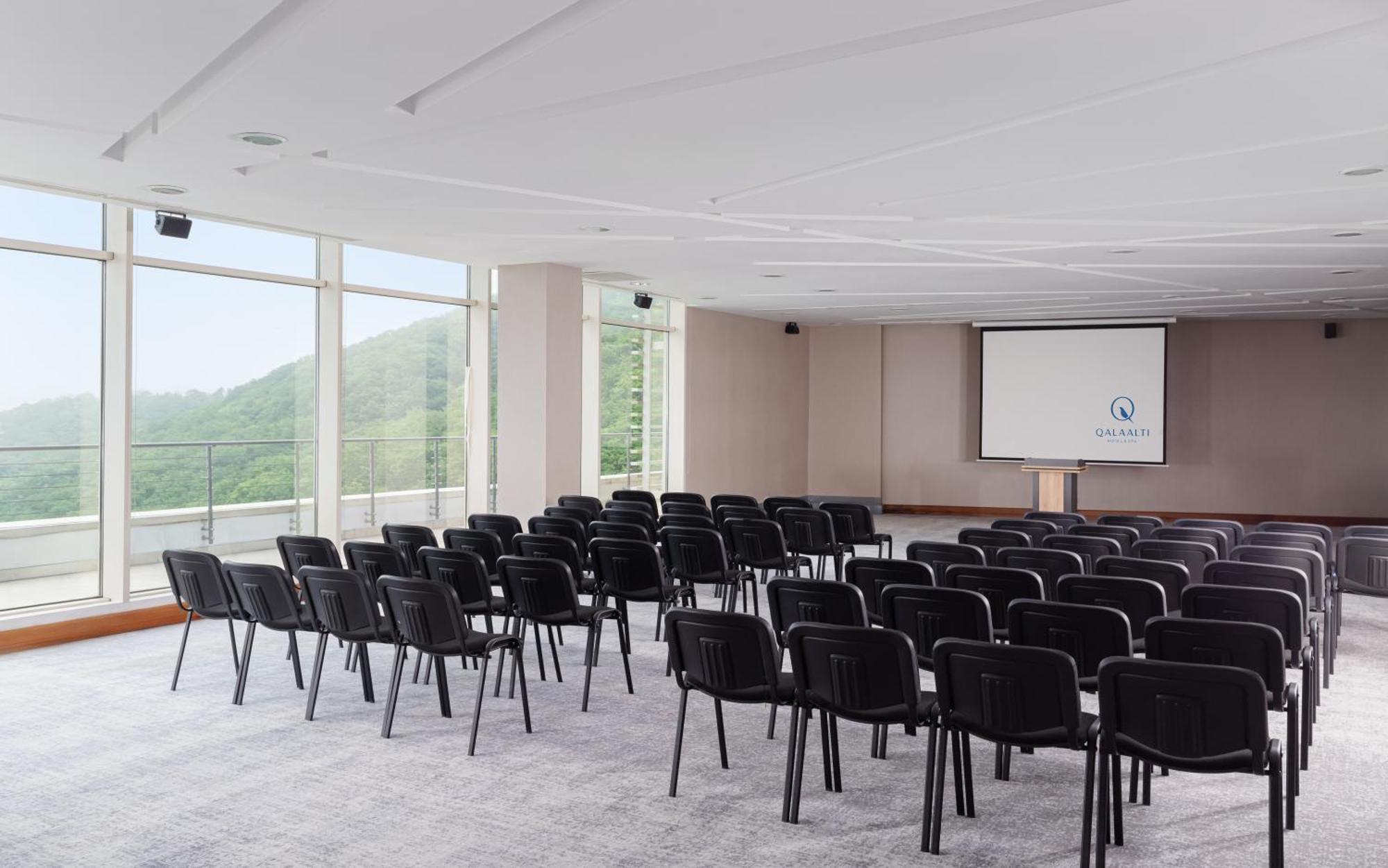 Qalaalti Hotel & Spa Галаалты Экстерьер фото The conference room