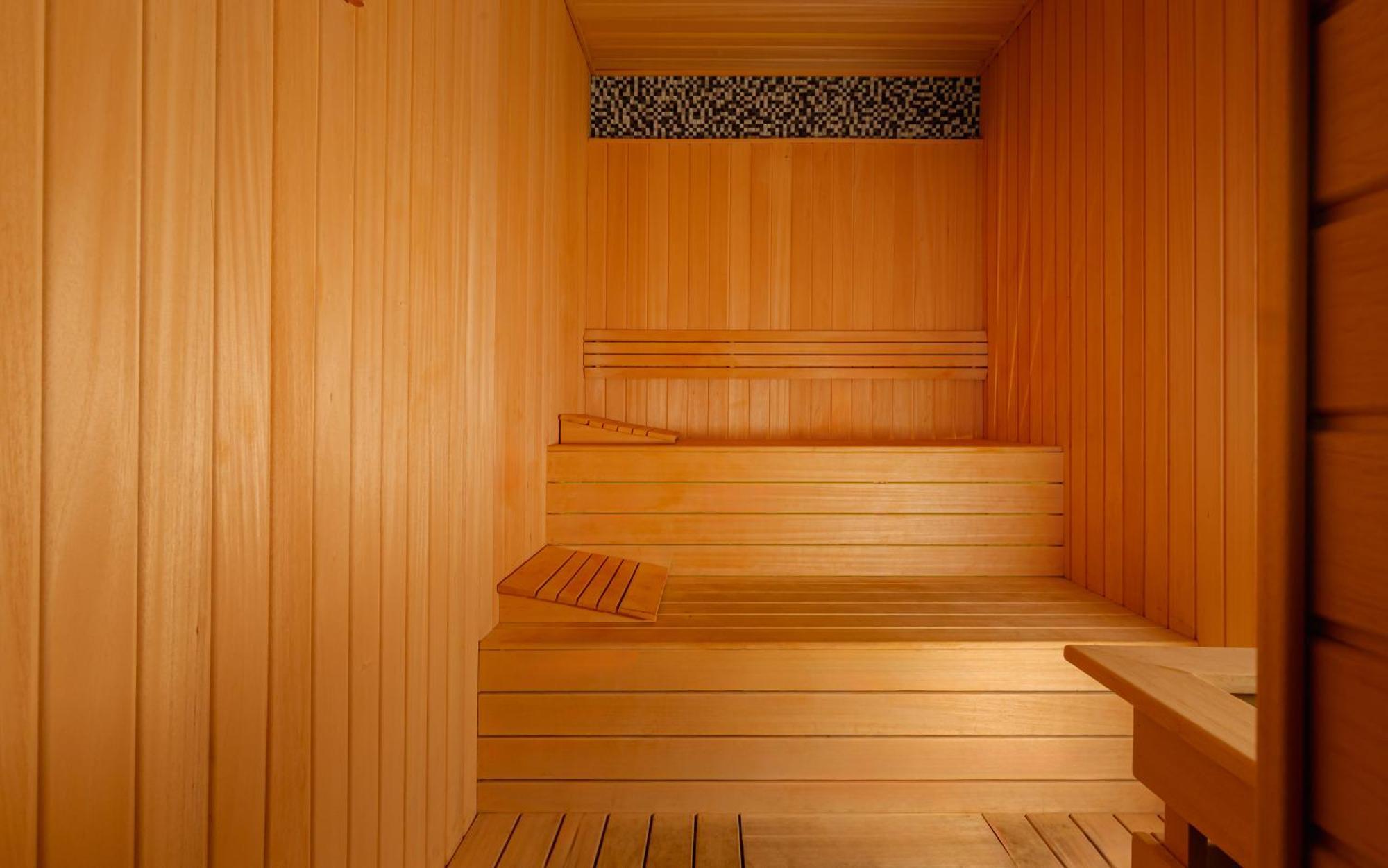 Qalaalti Hotel & Spa Галаалты Экстерьер фото A Finnish sauna