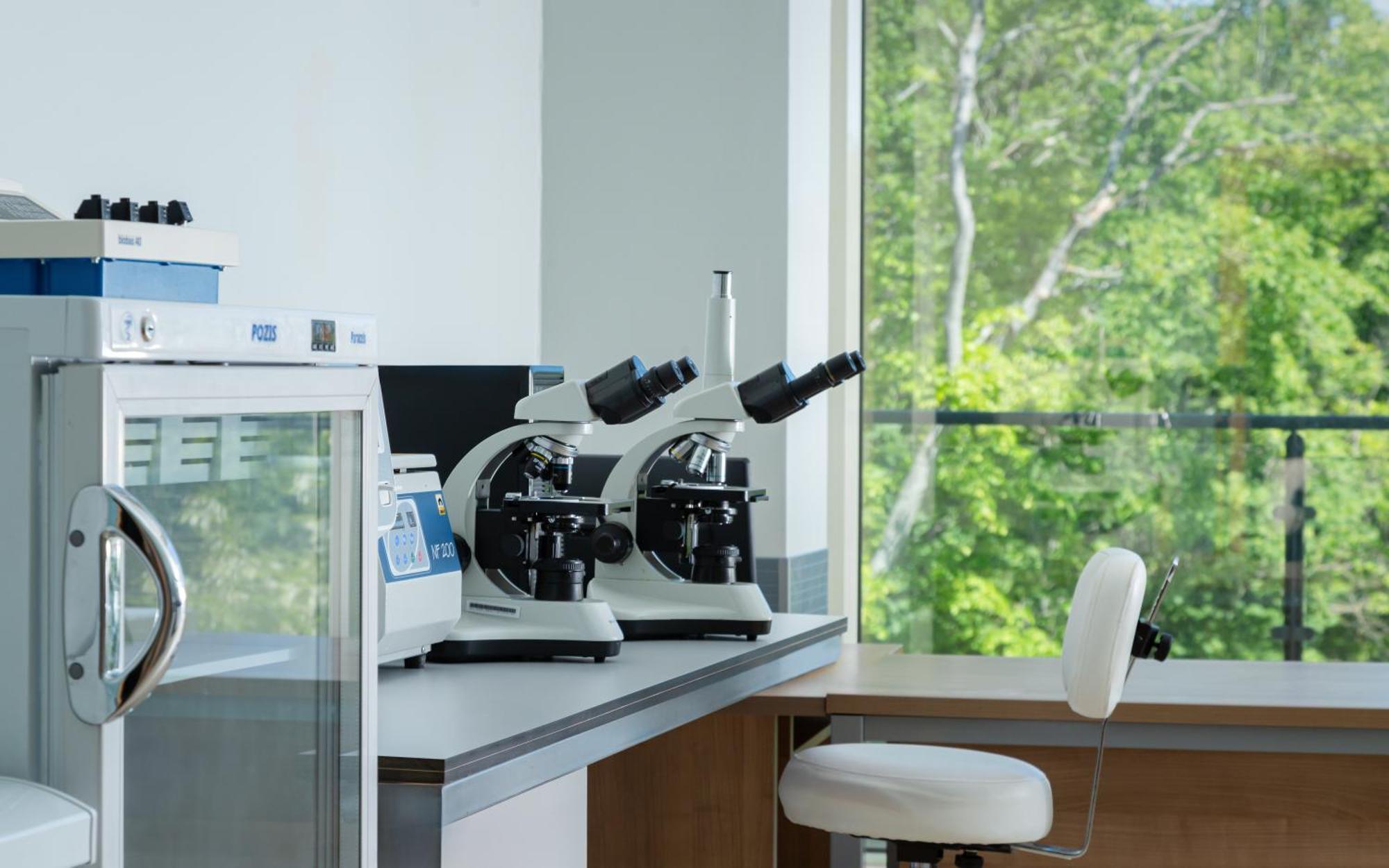 Qalaalti Hotel & Spa Галаалты Экстерьер фото A modern light microscope
